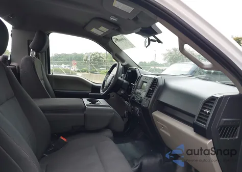 2019 Ford F-150 Xl z USA, uszkodzony, nr VIN 1FTMF1C5XKKD92215